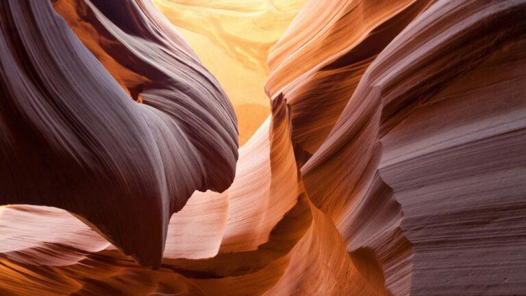 Guide To Visiting Antelope Canyon for Best Experience In 2025